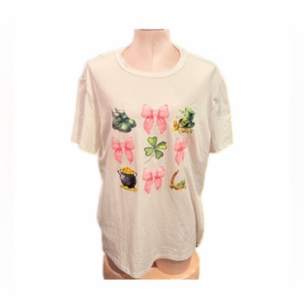 ⭐️10 / $10 ⭐️ St. Patrick’s Day Pink Bow Coquette Leprechaun T shirt size XL